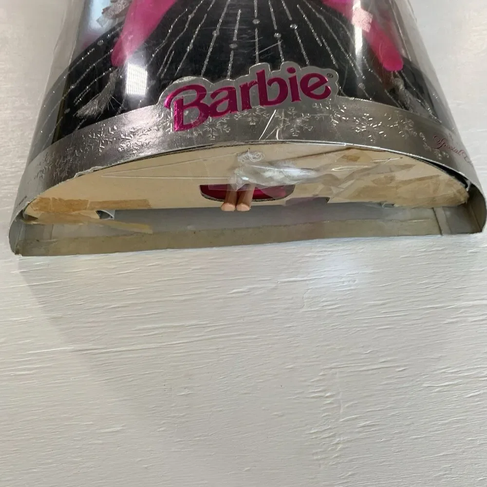1998 Rare Happy Holidays Barbie with Multiple Print Errors But Bad Box